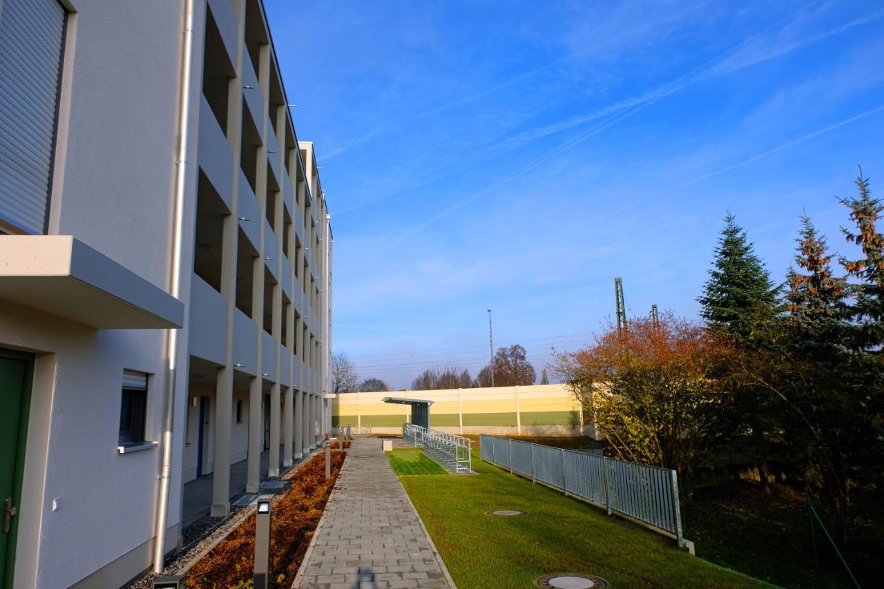 Design Apartment Nr 2 Mit Terrasse Und Parkplatz Straubing Zewnętrze zdjęcie