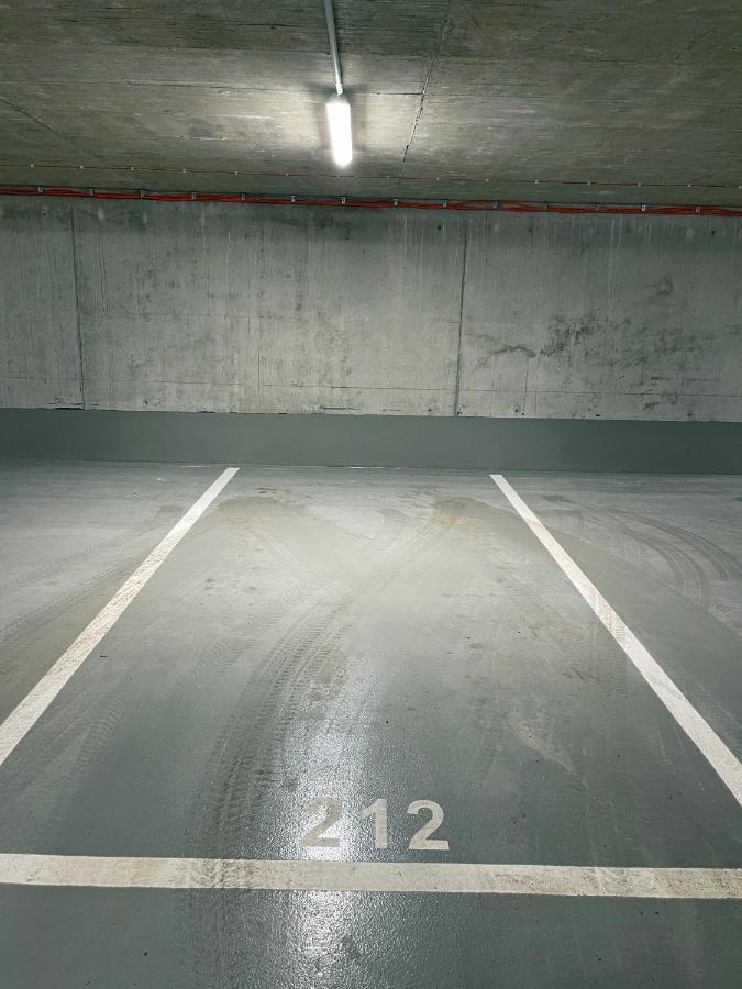 Design Apartment Nr 2 Mit Terrasse Und Parkplatz Straubing Zewnętrze zdjęcie